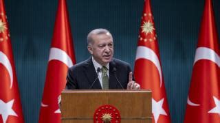 C­u­m­h­u­r­b­a­ş­k­a­n­ı­ ­E­r­d­o­ğ­a­n­:­ ­T­ü­m­ ­m­e­m­u­r­l­a­r­ı­n­ ­e­k­ ­g­ö­s­t­e­r­g­e­l­e­r­i­n­i­ ­6­0­0­ ­p­u­a­n­ ­a­r­t­ı­r­ı­y­o­r­u­z­